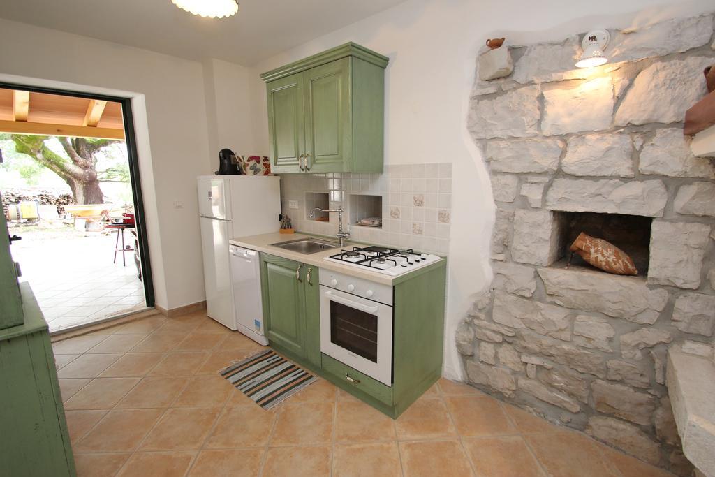 פורץ Holiday Home Vinkovic מראה חיצוני תמונה